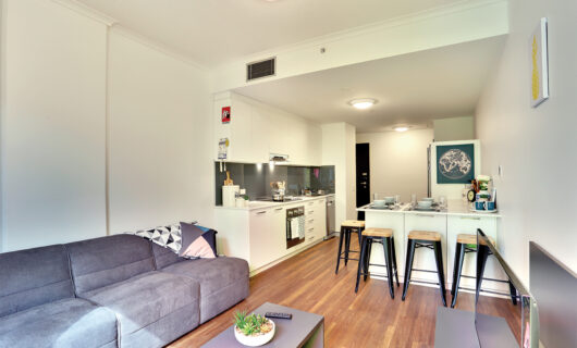 6 Bedroom Apartment