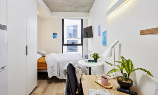 Studio Apartment