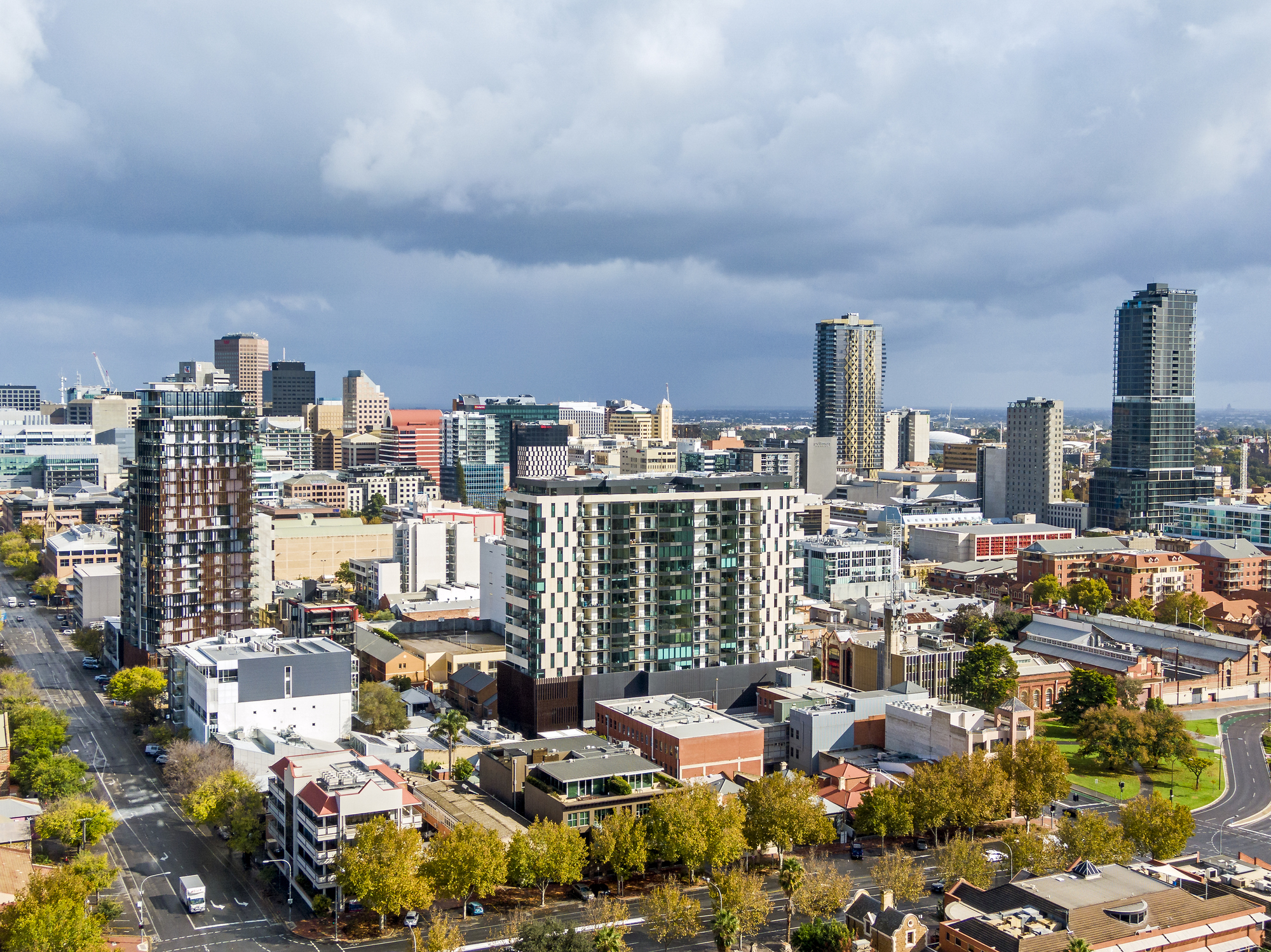 WHAT’S AROUND SCAPE UNIVERSITY OF ADELAIDE<br />