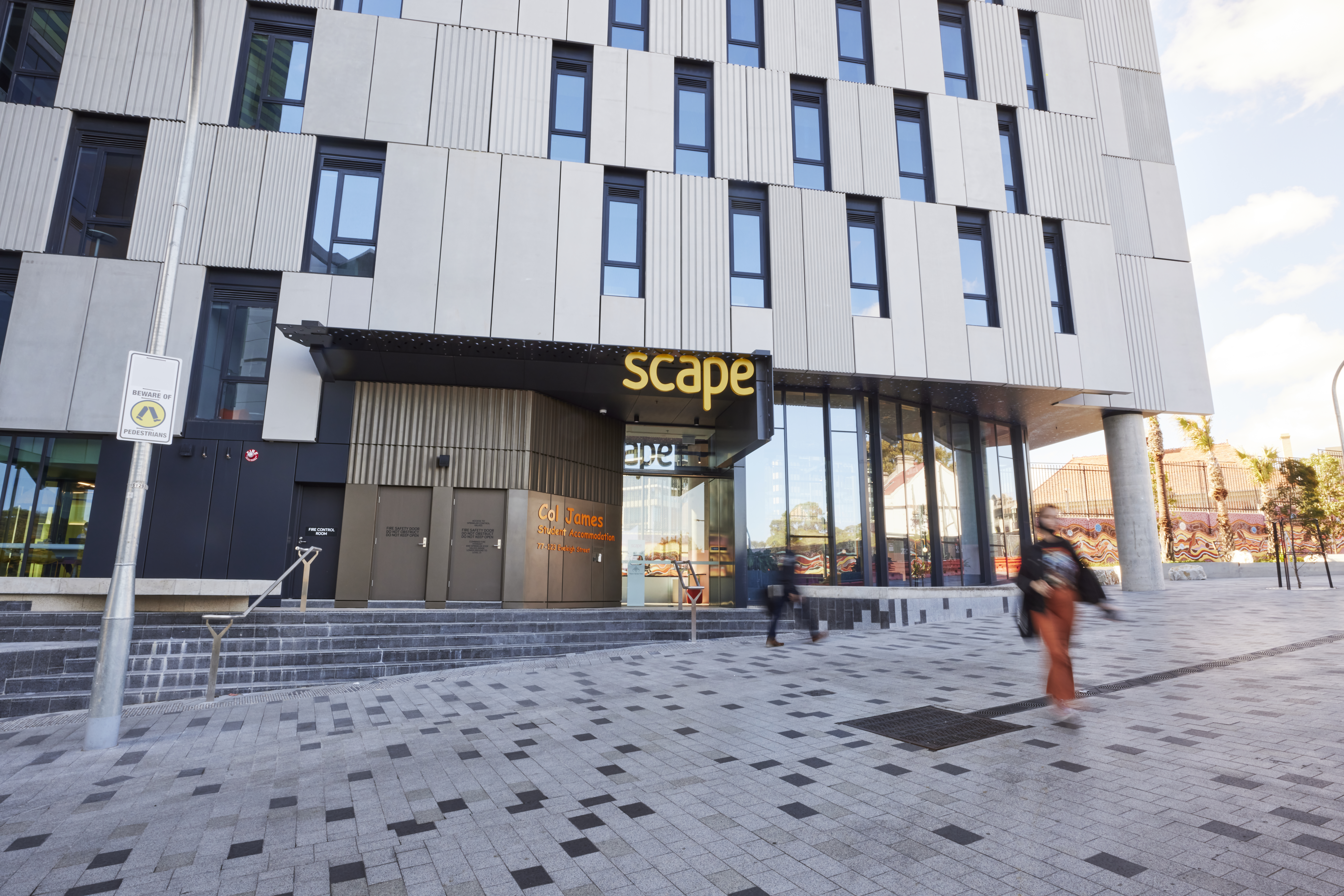 Scape-Redfern_Exterior-From-Eveleigh-St_PRINT-014